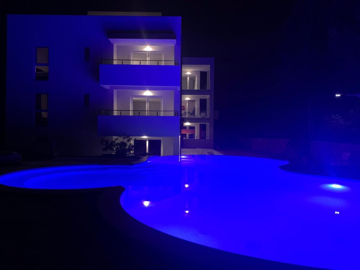 Aparthotel Dalmacija Привлака Екстер'єр фото