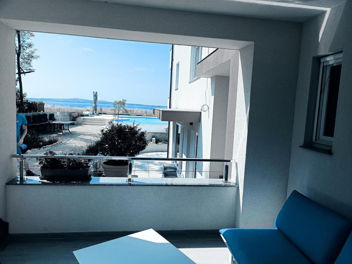 Aparthotel Dalmacija Привлака Екстер'єр фото