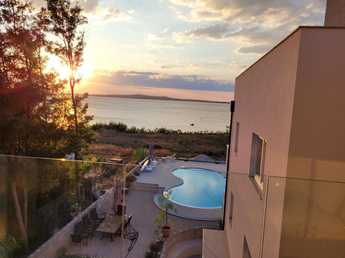 Aparthotel Dalmacija Привлака Екстер'єр фото